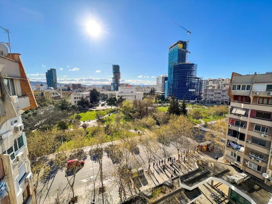 Scanderbeg Square 2Br Apt Тирана Екстер'єр фото